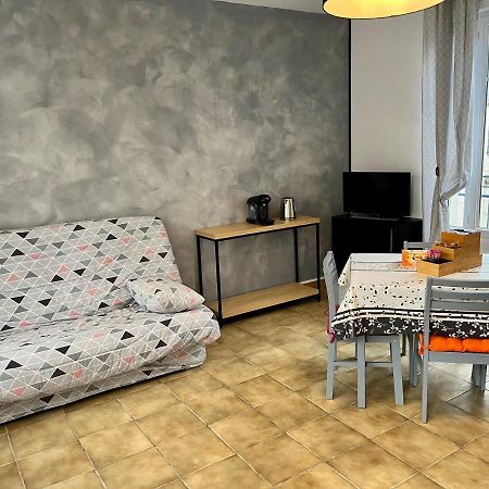 Studio Independant Dans Maison Individuelle Nancy Ngoại thất bức ảnh